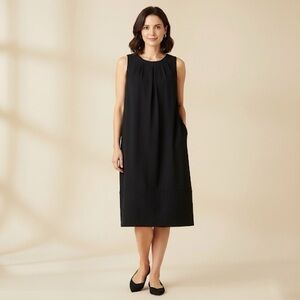 Agnona Vintage Wool Sleeveless Cocoon Midi Style Dress in Black Size 46